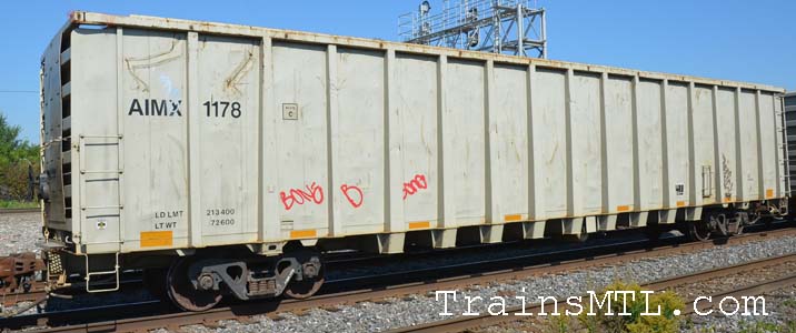 Car/wagon AIMX1178 right side / coté droit